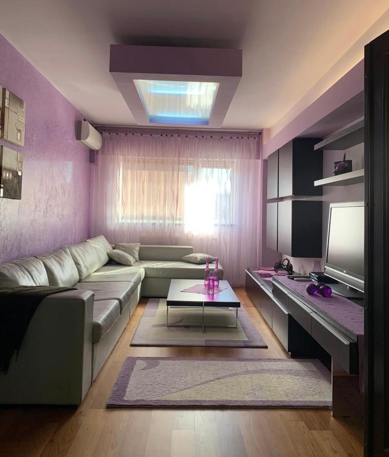 Central Apartment 4 Rooms Brasov Luaran gambar